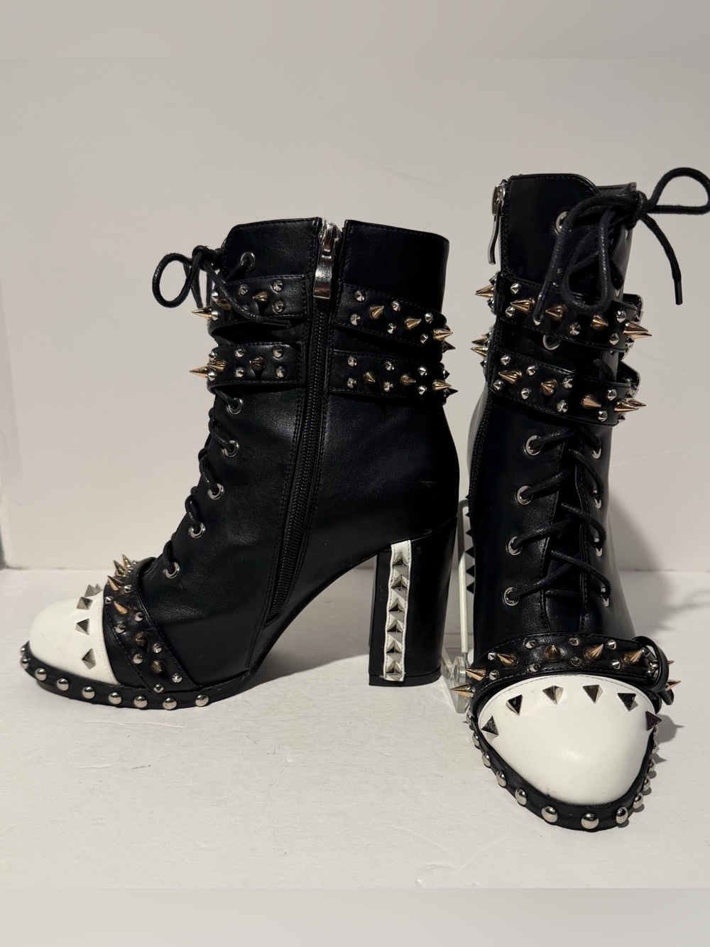 Azalea Wang Goth Punk Studded Spike Platform Lace Up high Heel Ankle Boots Size8